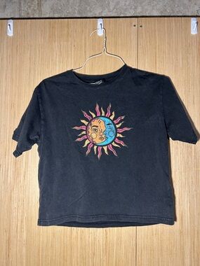 Ghanda Black Sun & Moon Graphic Tee with Multicolor Print